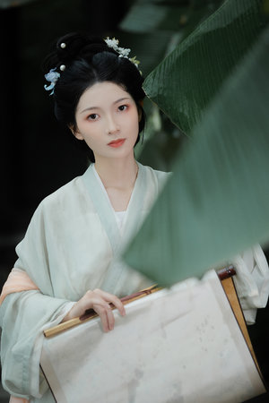 《丰满的妺妺3》中文在线播放